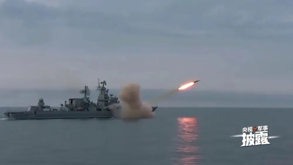 俄海军王牌旗舰爆炸沉没 牵出几大问题
