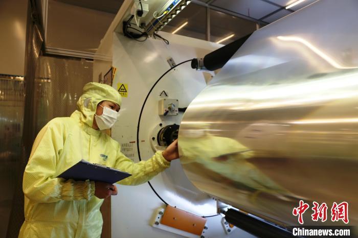     宁波市一制造业企业生产场景（资料图）。　江宣供图