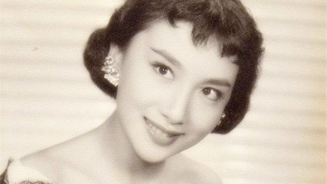 17岁荧幕首秀就是主角，绝代佳人夏梦自称要求太高：没有称心的代表作