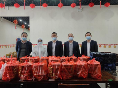 招商银行赣州分行爱心物资致敬抗疫“逆行者”