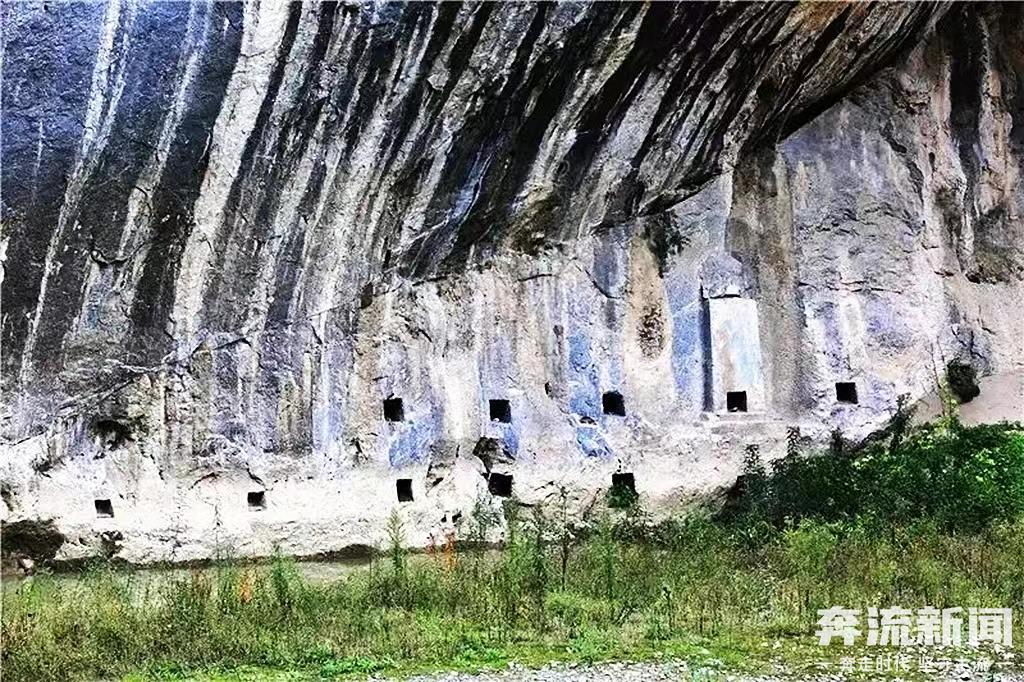 遗址而一旦兵事消弭,和平降临,青泥古道便由兵道变成了商道,茶马古道