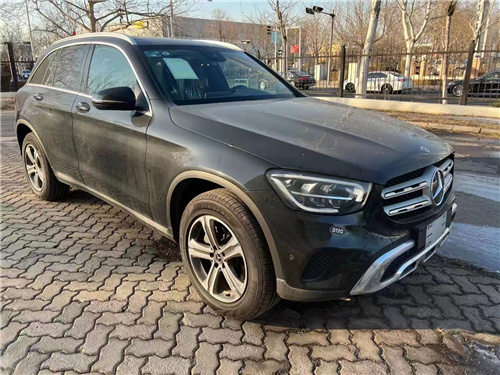 2021款墨版奔驰glc300国六手续齐全报价