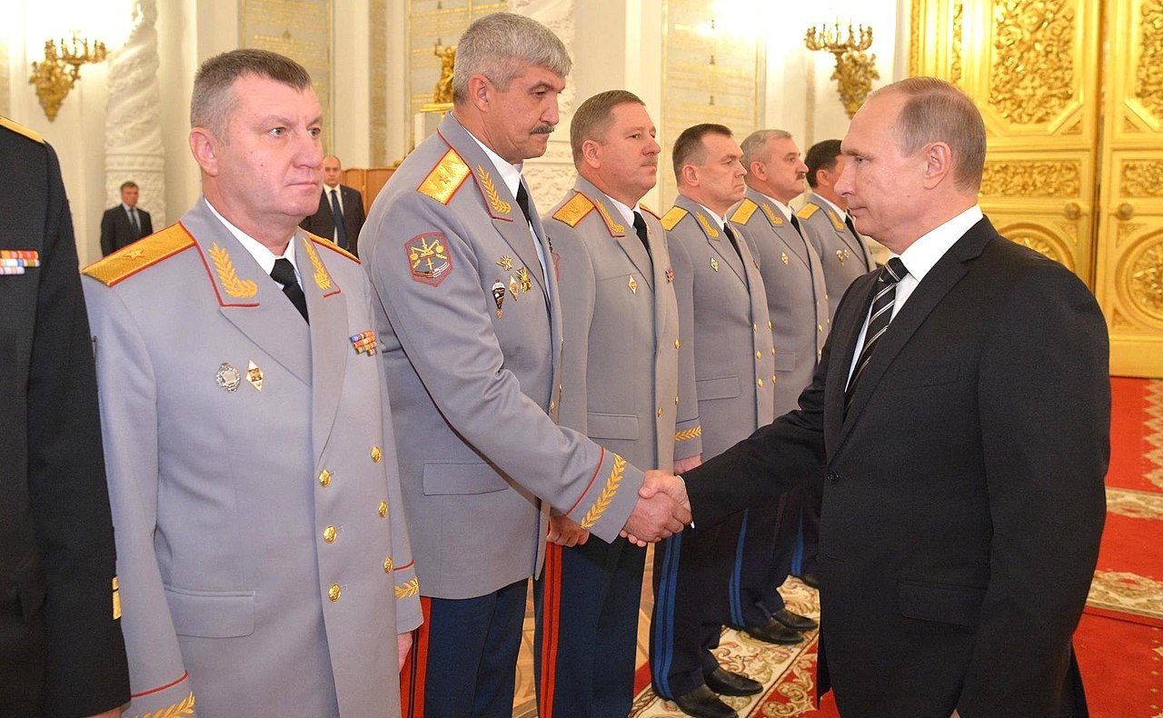 2015年10月20日，时任第20集团军司令的库佐夫列夫少将受到普京接见