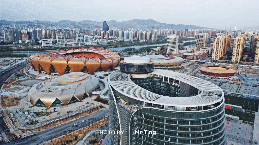 奥体中心实景图