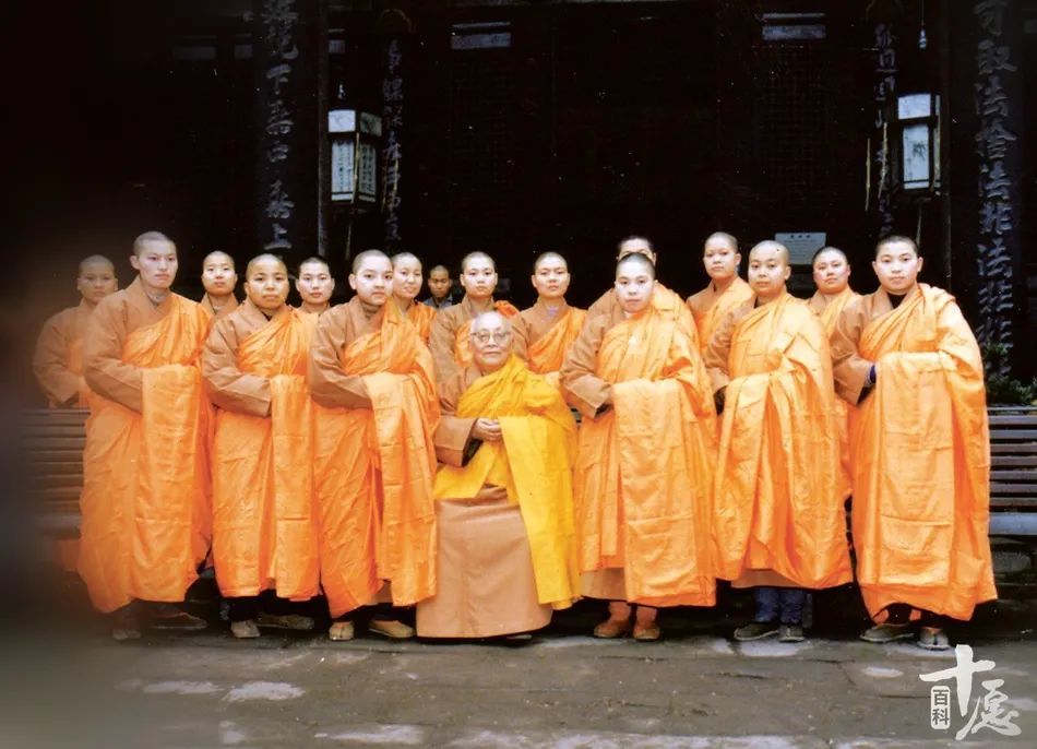 30张老照片追忆隆莲法师巴蜀才女人生巅峰时选择出家