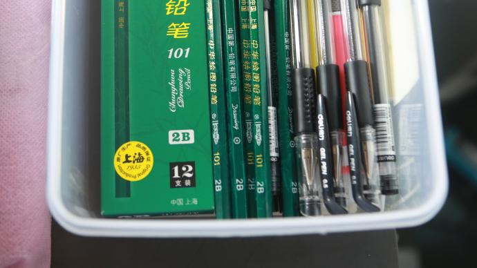 河南信阳网民建议高考使用速干类笔芯 招生办：力争全省统一提要求