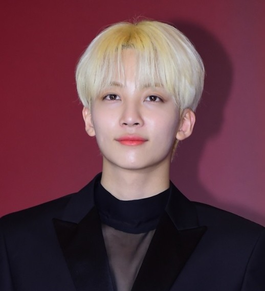 2pm成员junk确诊感染新冠seventeen成员尹净汉新冠痊愈