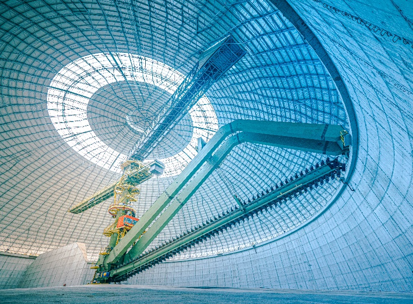 河钢智能“无人化”料场实现了经济、环保、高效、智能运行。（河钢集团供图）