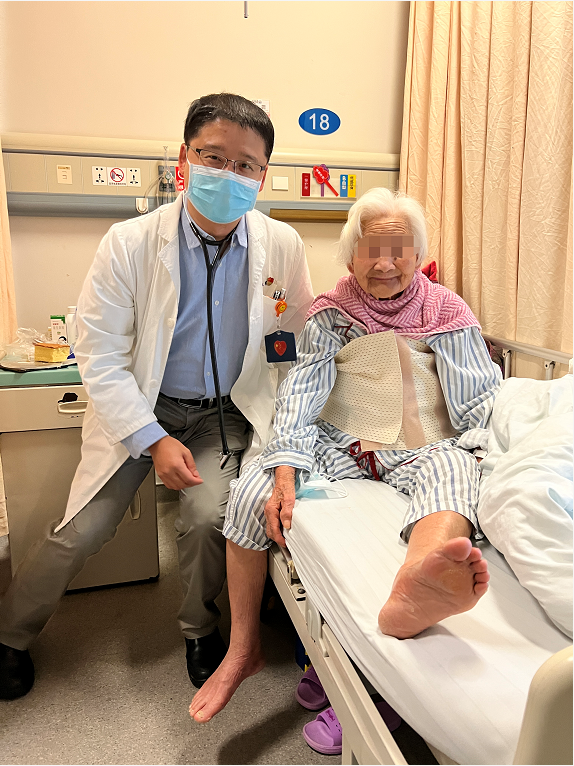 南京鼓楼医院成功为92岁高龄女性完成心脏直视手术