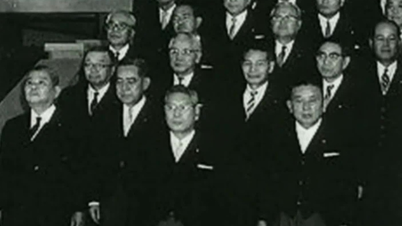 长崎国旗事件停止贸易让日本企业损失重大，日本政府又试图与中国贸易往来