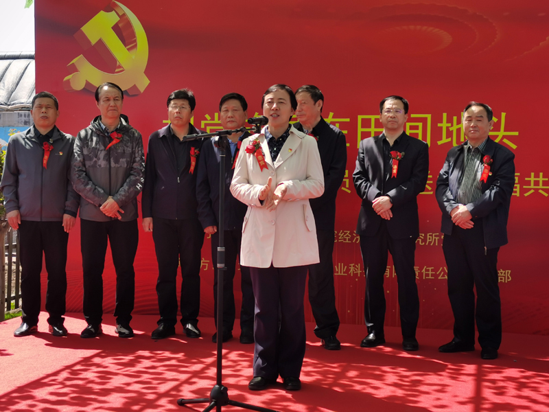 河北省农林科学院经济作物研究所瓜类室主任武彦荣讲话