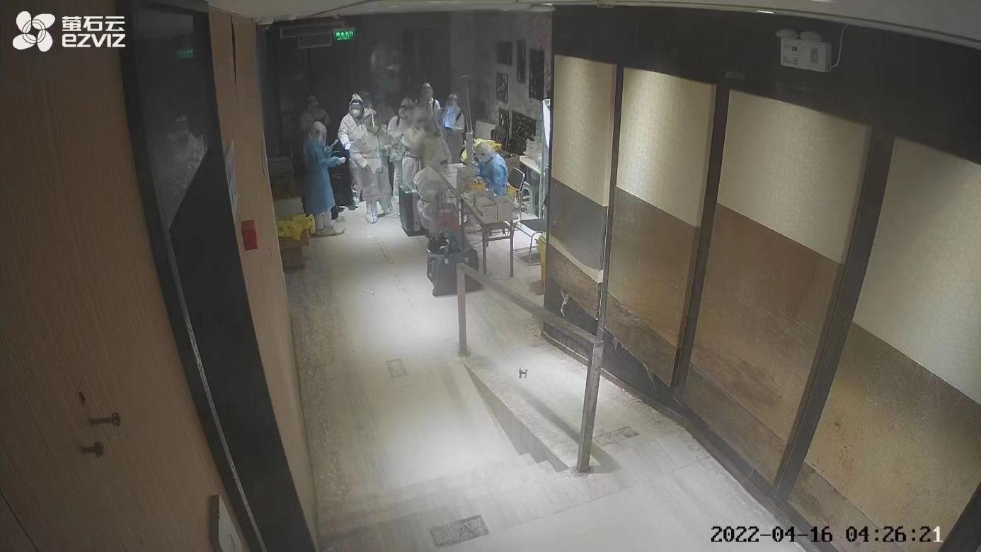 聚是一团火散作满天星长春净月高新区隔离酒店内的钢铁战士们