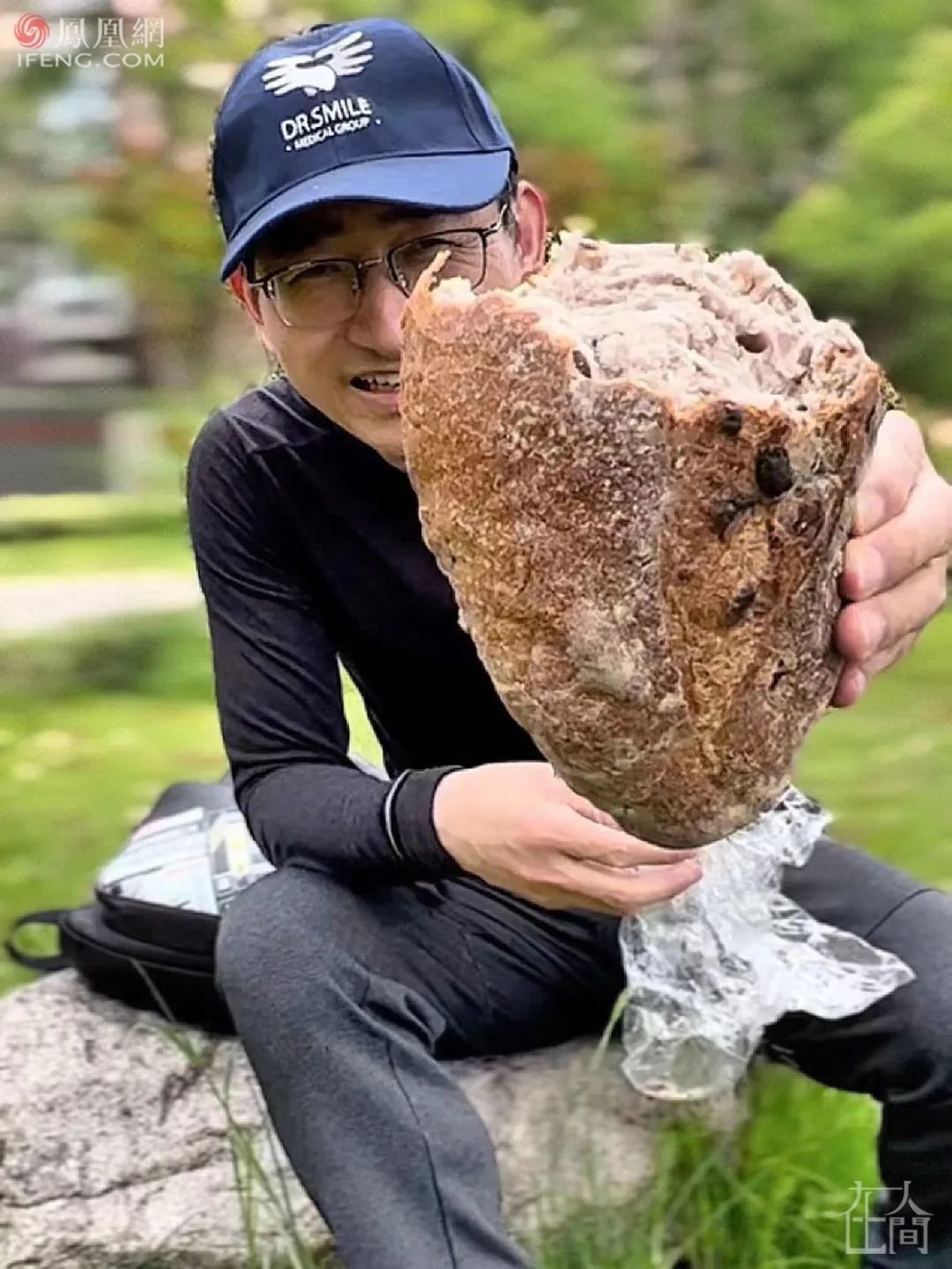 在人间|上海医生张强:骑行40公里给员工发工资,让大家安心