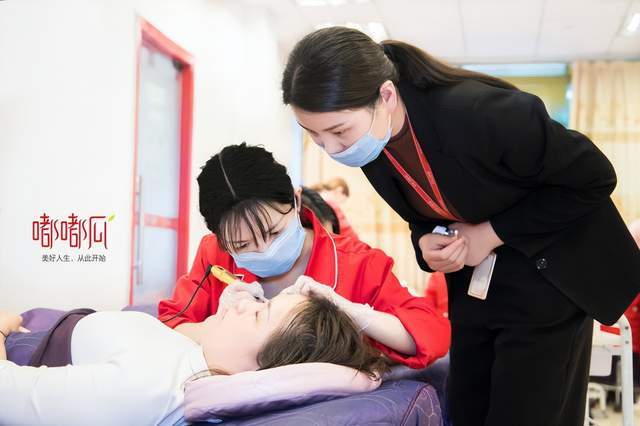 嘟嘟瓜智慧美校求职遭遇“培训贷” 贷款两万成