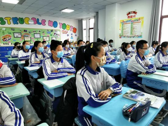 以青春之名传五四精神 青岛海诺学校致敬青春力量