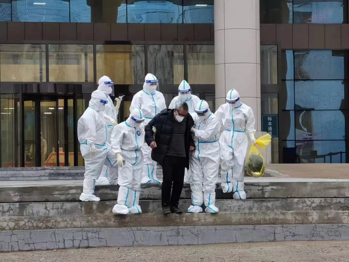 吉林省最大新冠定点医院胜利关仓