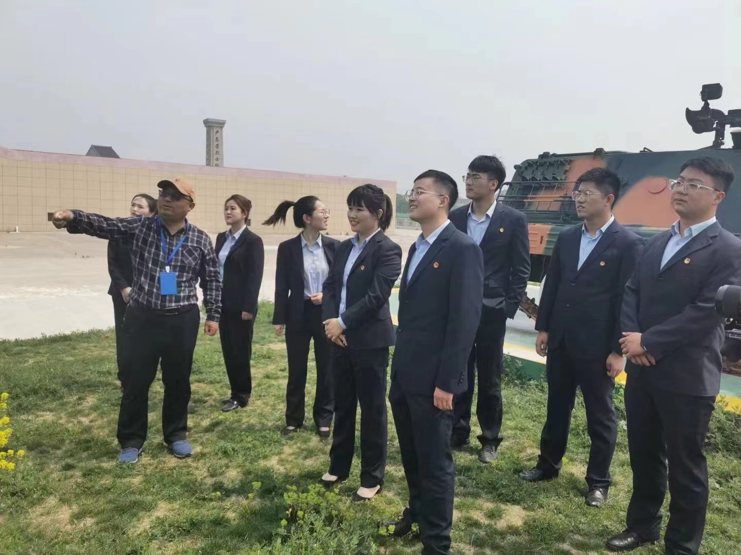 邮储银行兴化市支行开展“我和共青团共成长”主题活动