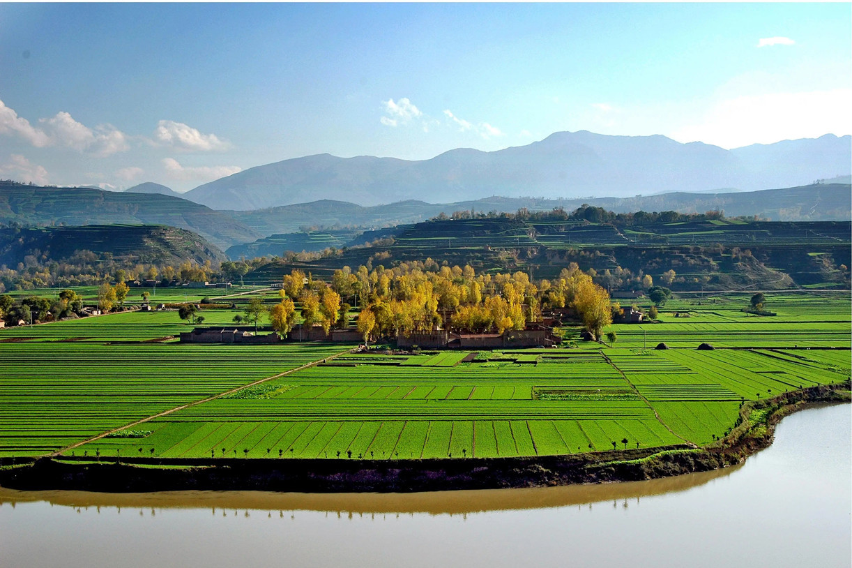 临洮南屏山附近的洮河