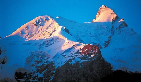 肃北透明梦柯冰川