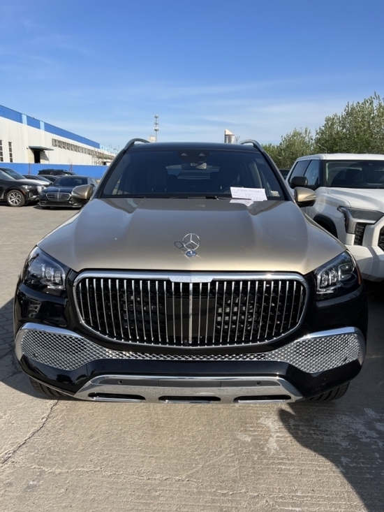 22款迈巴赫gls600香槟色双拼直降20万