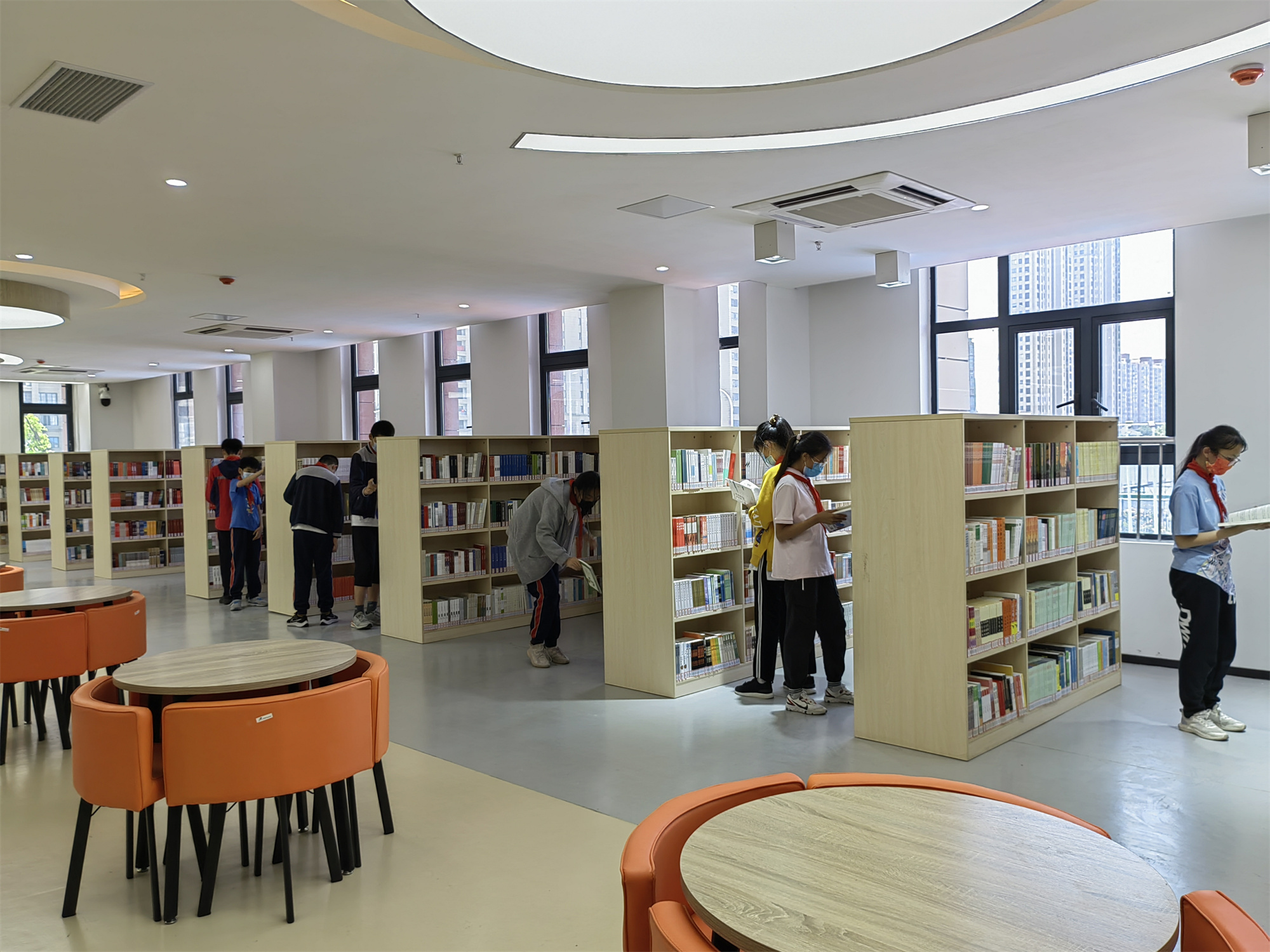 书香校园赋能成长智慧阅读照亮人生合肥一六八玫瑰园学校南校区双减