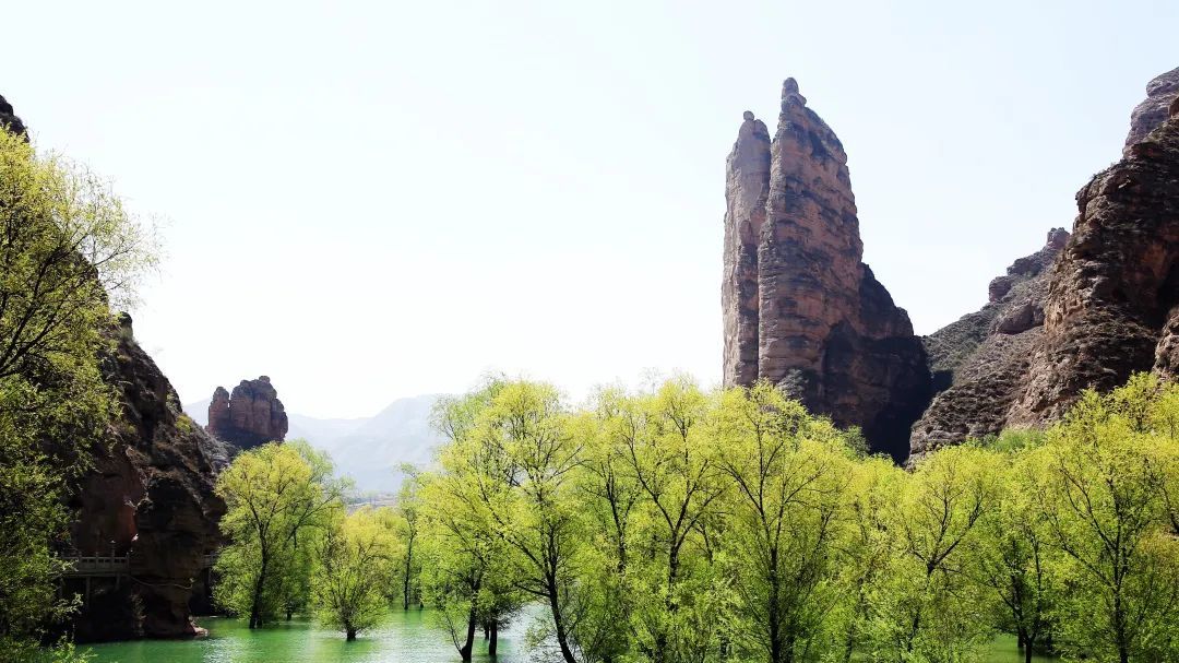姊妹峰