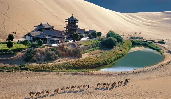 敦煌鸣沙山&middot;月牙泉