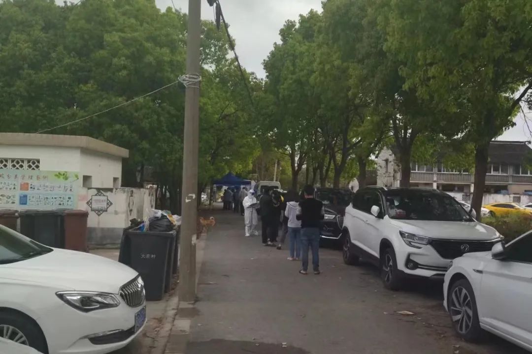 “暂停”在上海的农民工:怕自己“成为麻烦” 不敢轻易求助