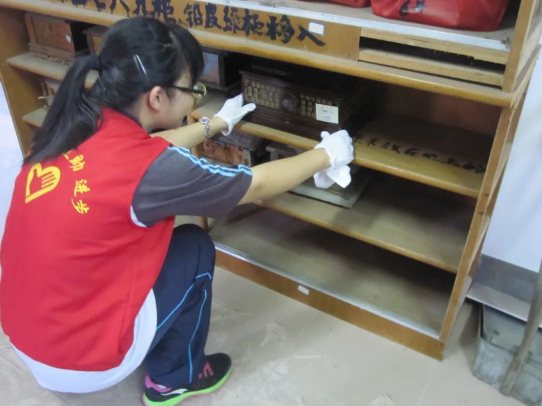 育闻|一位中学老师的八年死亡教育课