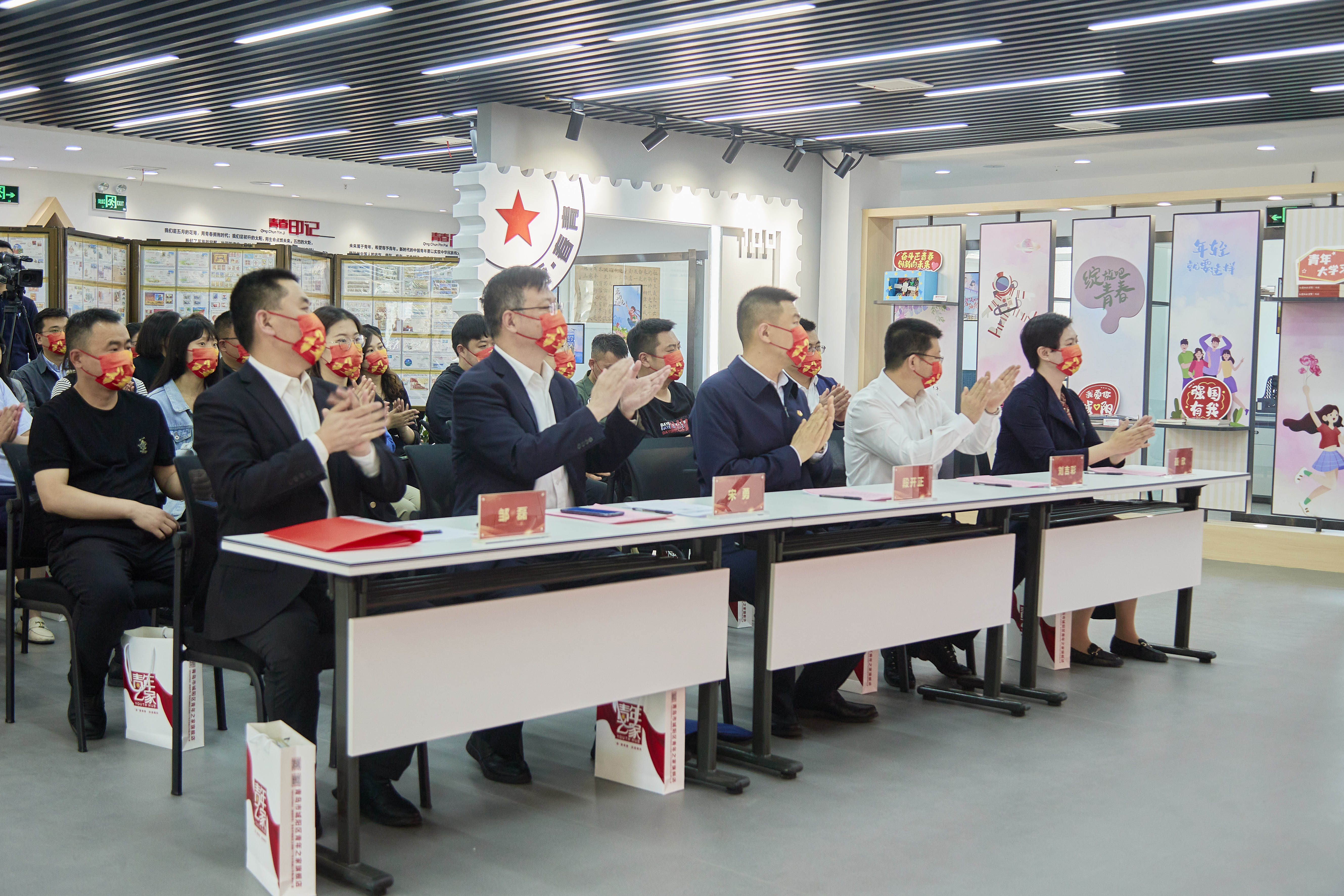 城阳区喜迎二十大永远跟党走奋进新征程主题团日成功举办