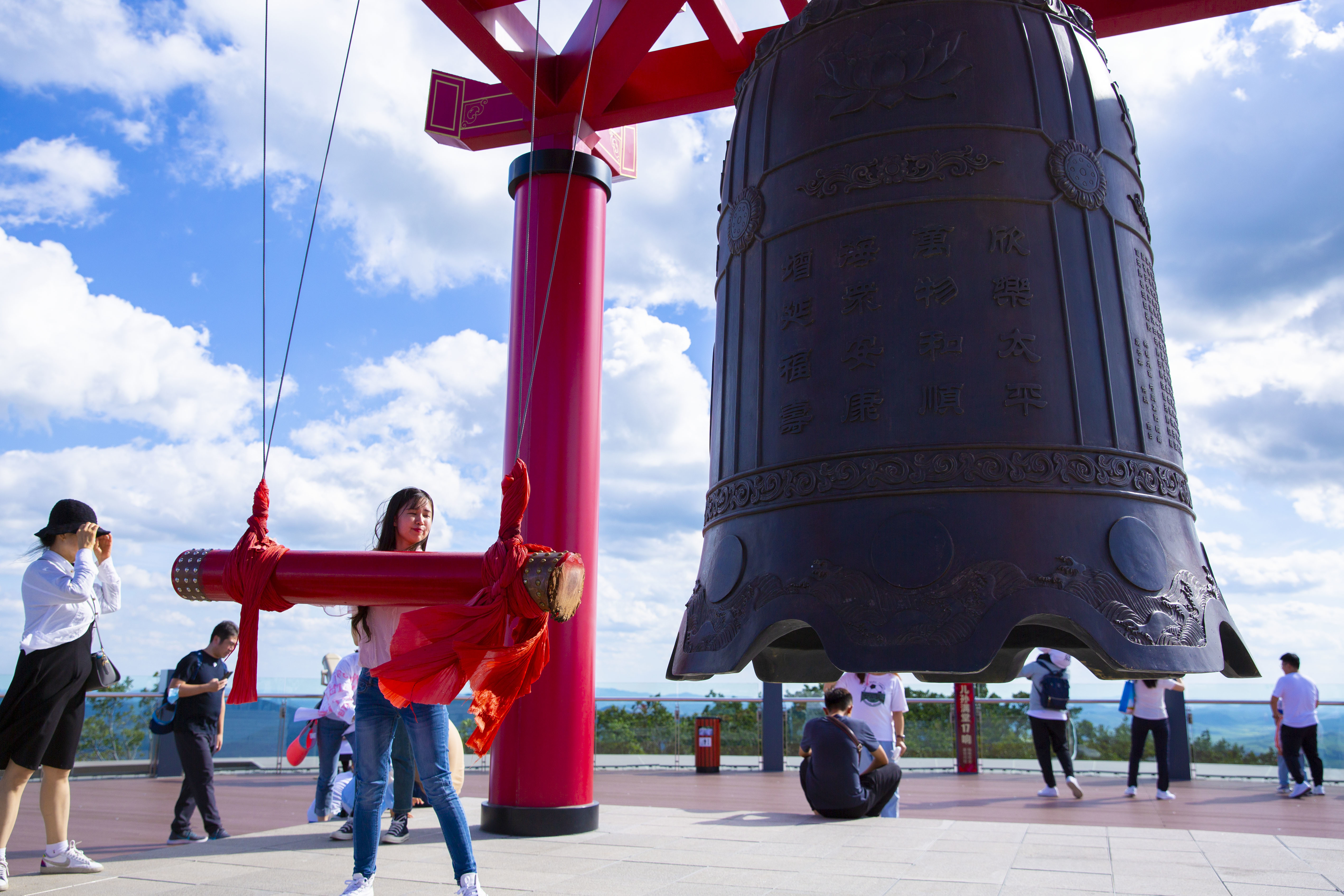 神鹿峰旅游度假区开园——让我们开启热爱的旅程！