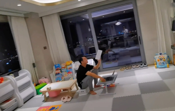 "渣男"郑恺的千万豪宅火上热搜:穷人和居家隔离的人,看傻眼了!