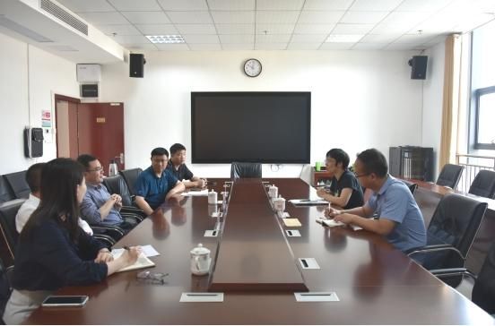 民进赣州市委会专职副主委张玉萍一行来赣州职业技术学院考察调研