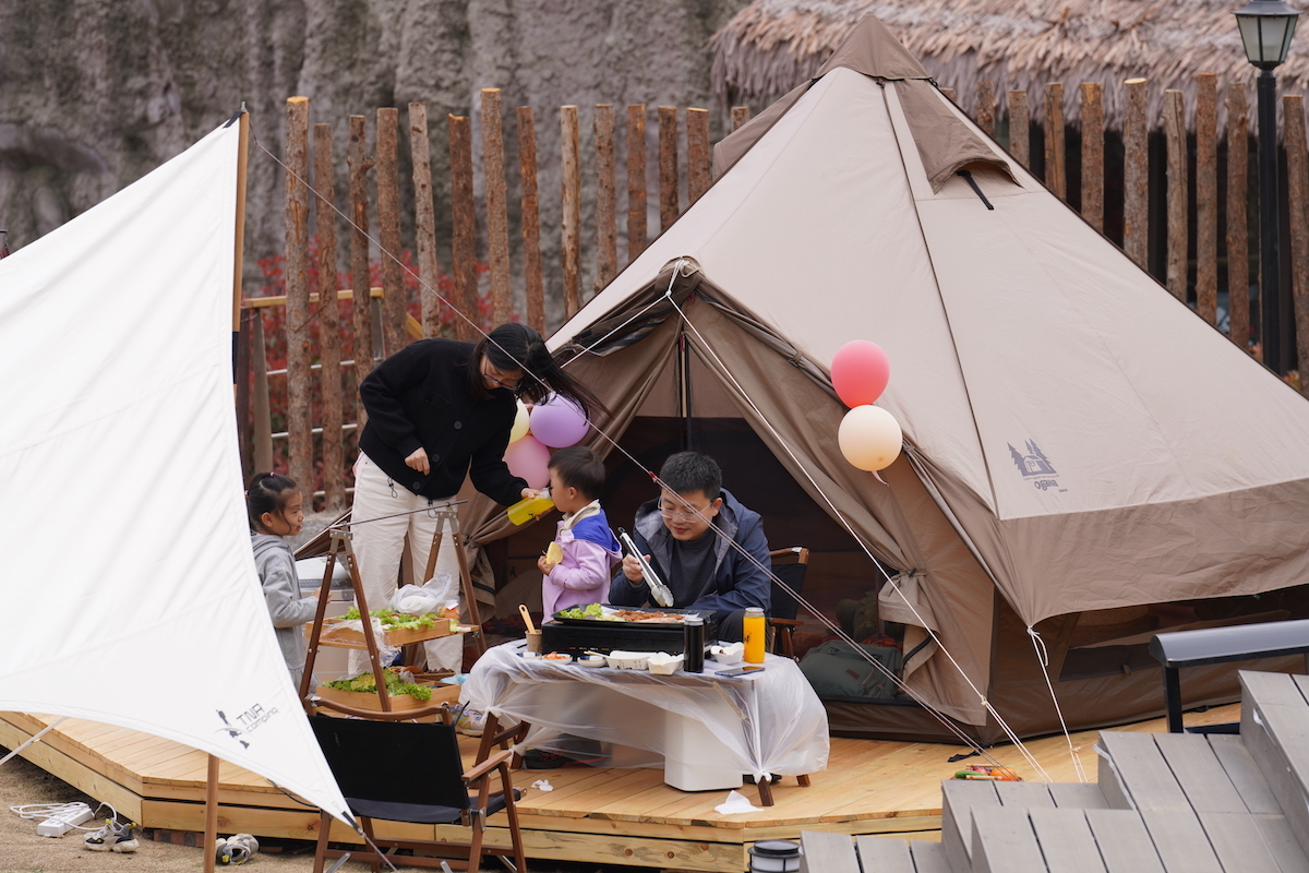 五一假期总接待3.7万人次 青岛森林野生动物世界趣青野露营地报名火热