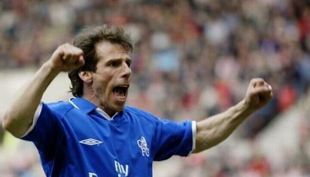 佐拉在加盟切尔西后,成为了球队的一代传奇。