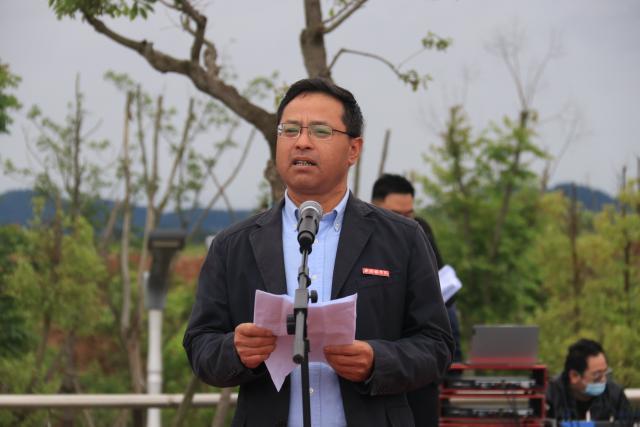 景德镇学院举行“喜迎二十大 永远跟党走 奋进新征程”主题团日活动