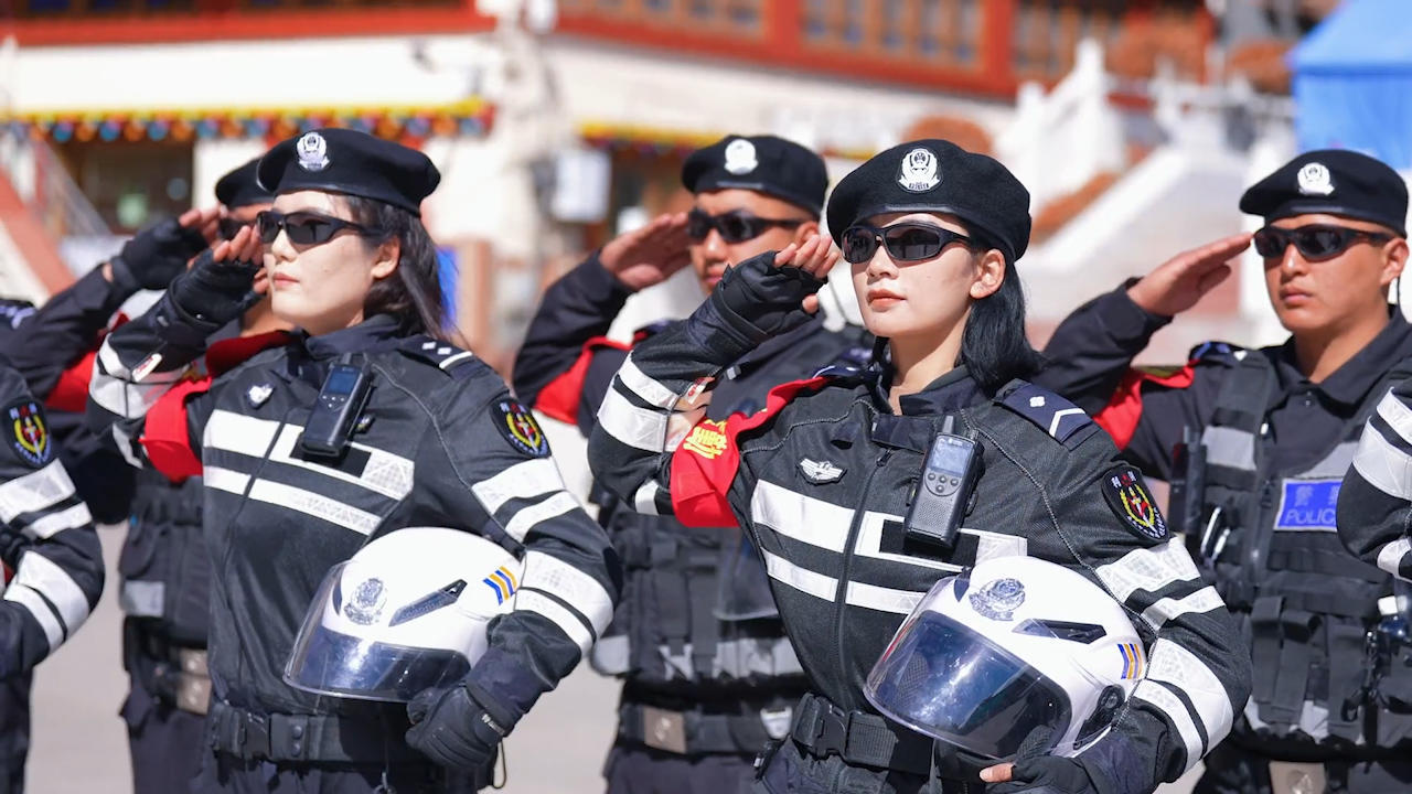 平均年龄24岁 甘孜公安局女子铁骑队将在五一期间亮相