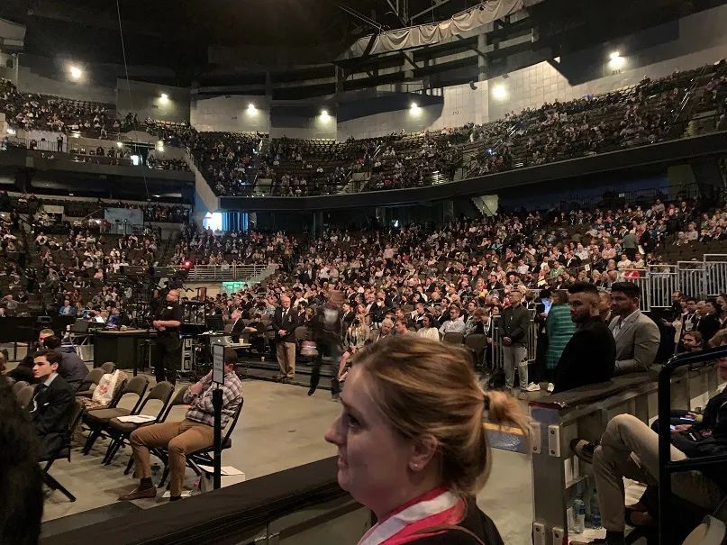 巴菲特股东大会金句来了!继续投资中国市场,抨击比特币,回击“弹劾”