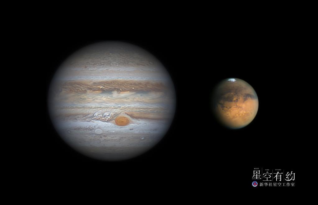 这是广东省天文爱好者周志伟拍摄的木星,火星特写(拼版)
