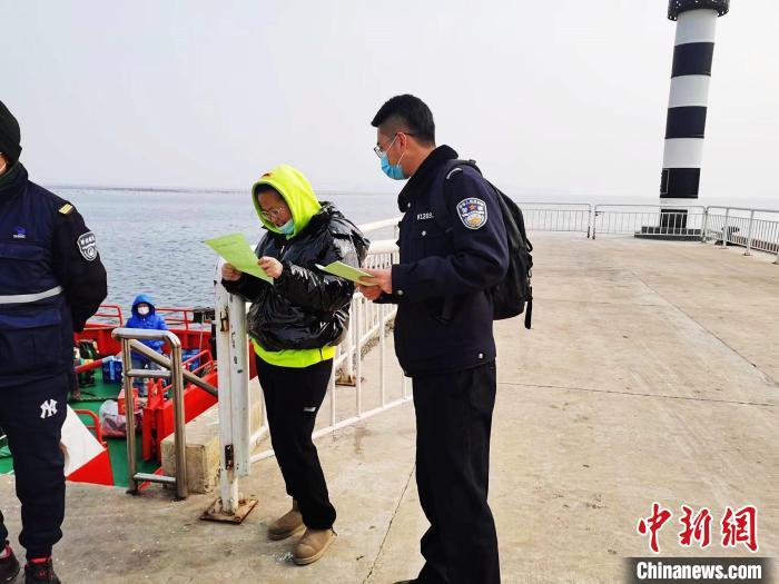 黄渤海进入伏季休渔期辽宁海警局启动专项行动严打违法犯罪行为
