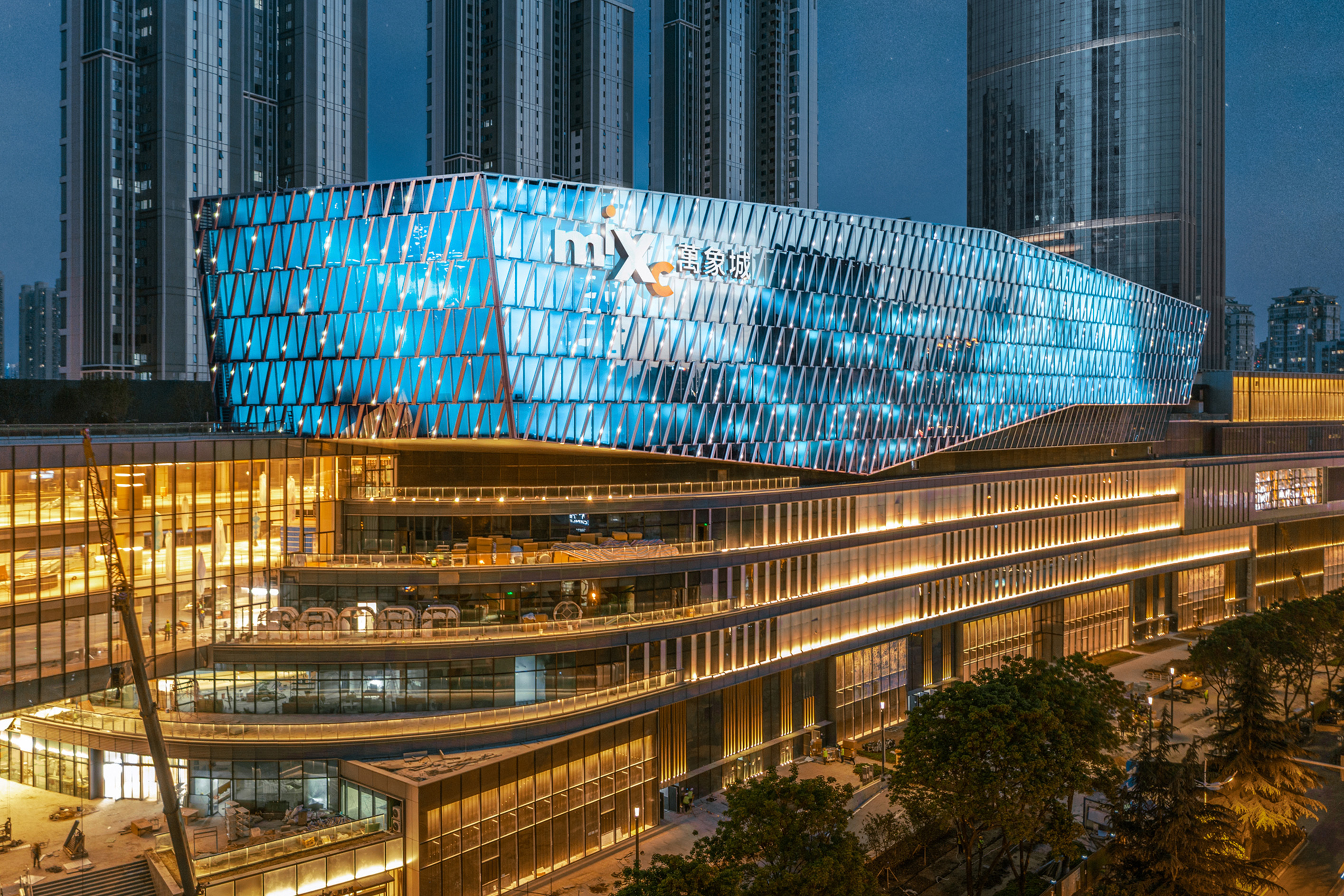 再添前沿商业新地标武汉万象城开业