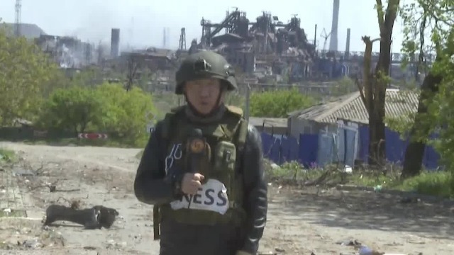 凤凰直击：亚速钢铁厂硝烟弥漫 守军多次夜间突围被击退