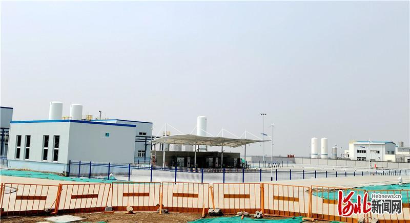 图为张家口绿色氢能一体化示范基地项目制氢车间。 河北日报记者刘雅静摄
