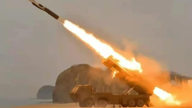 日本防卫省：朝鲜发射3枚导弹 暂无飞机或船舶受损信息