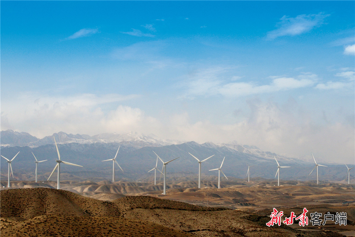 甘肃“绿电”已输送至20个省(区、市)（资料照片）