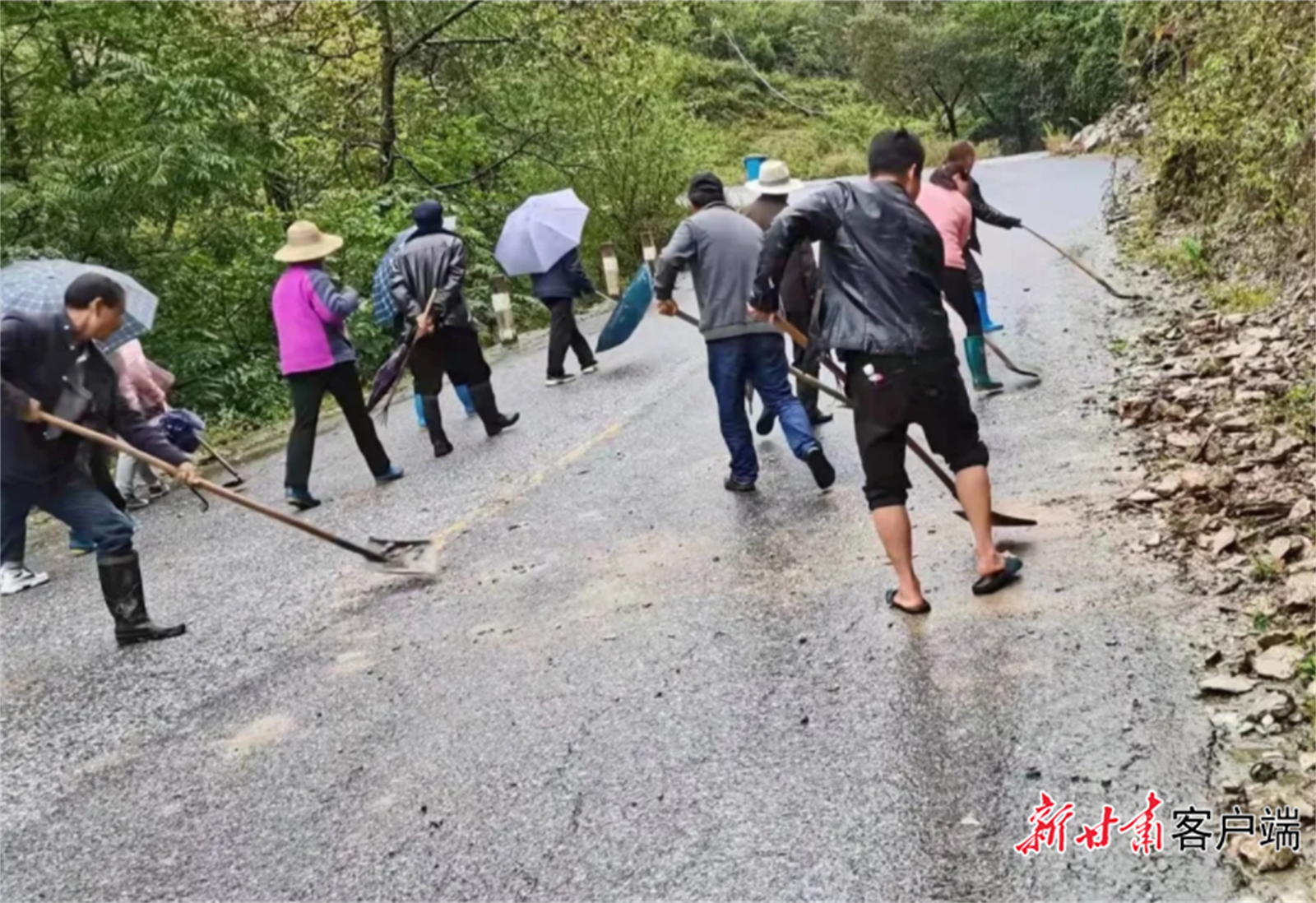 积极做好应急救援工作。（资料图）图片由甘肃省应急管理厅提供。