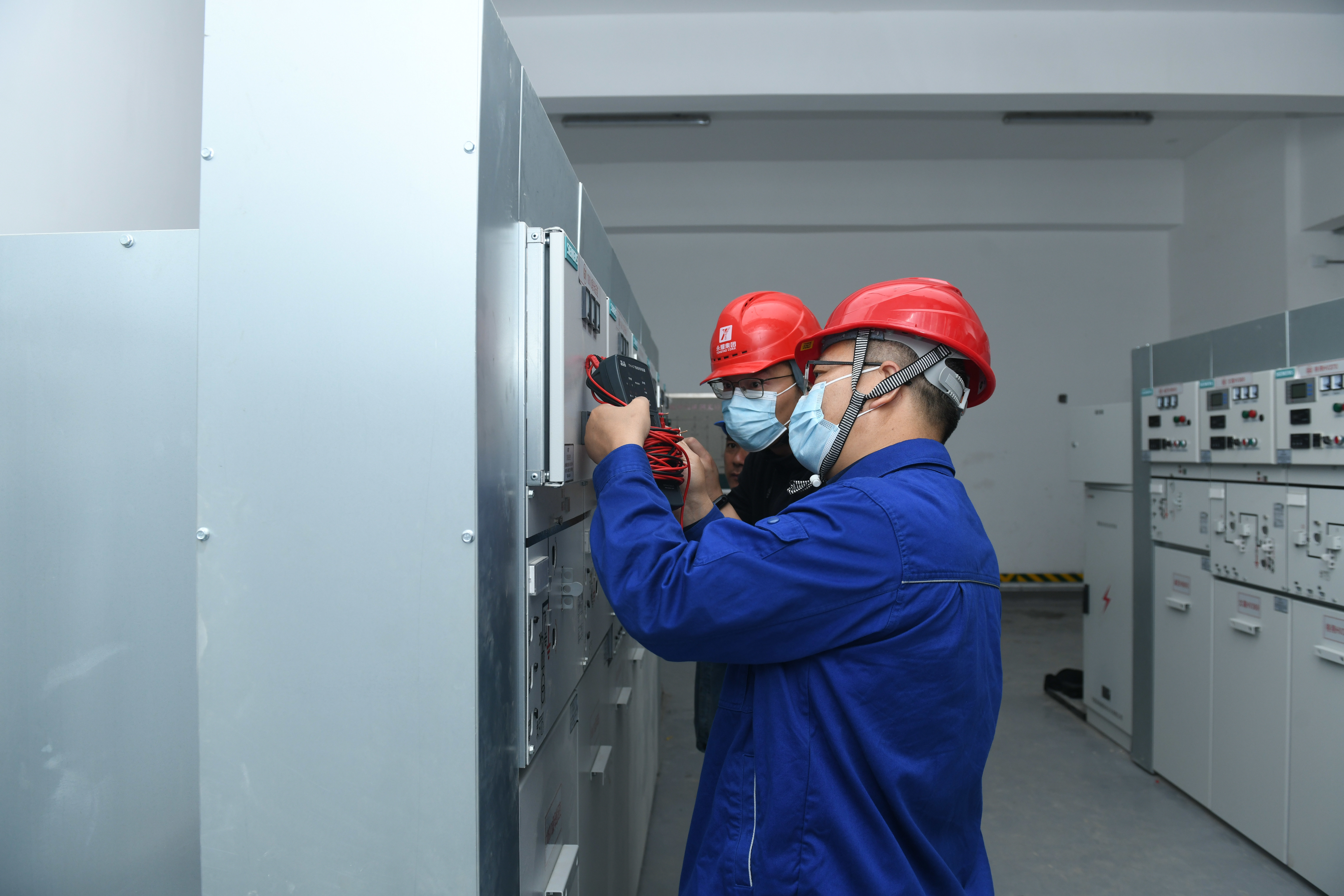 国网余姚市供电公司电力守护点亮城市新名片