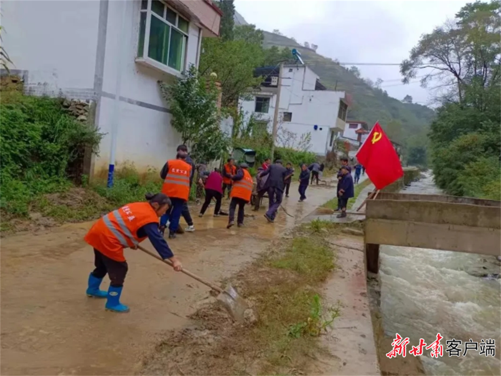 积极做好应急救援工作。（资料图）