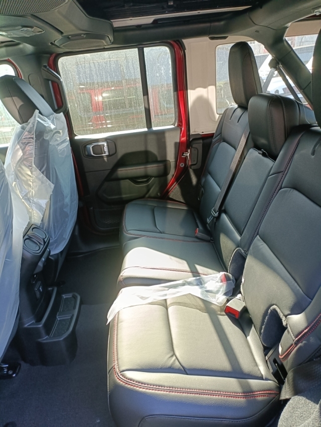 2021款jeep牧马人劲促万元国六现车行情