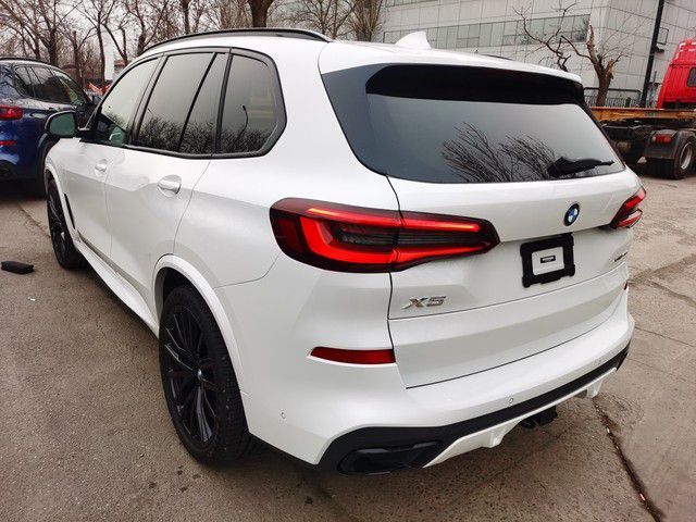 2022款宝马x5平行进口30t价格65万起